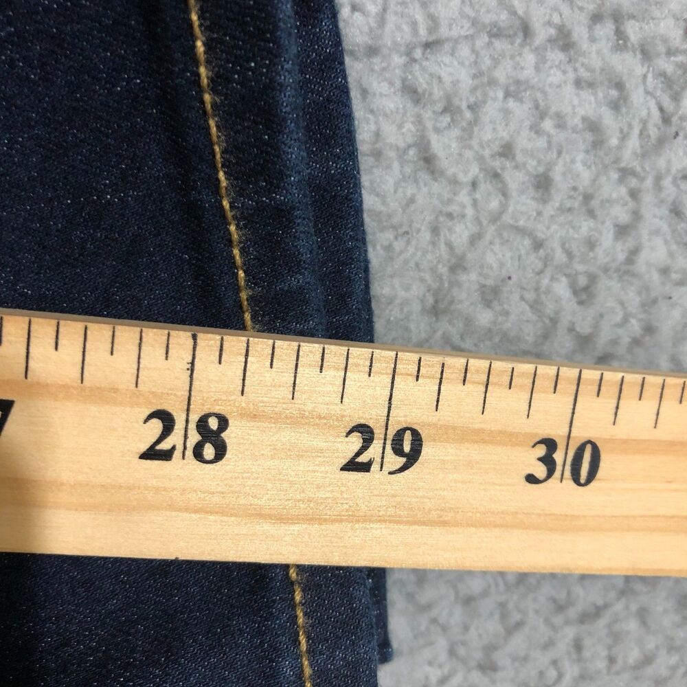 Levi Jeans Women 27x30 Blue Minimalist Preppy Denim 711 Skinny Dark Wash Classic - Picture 10 of 10